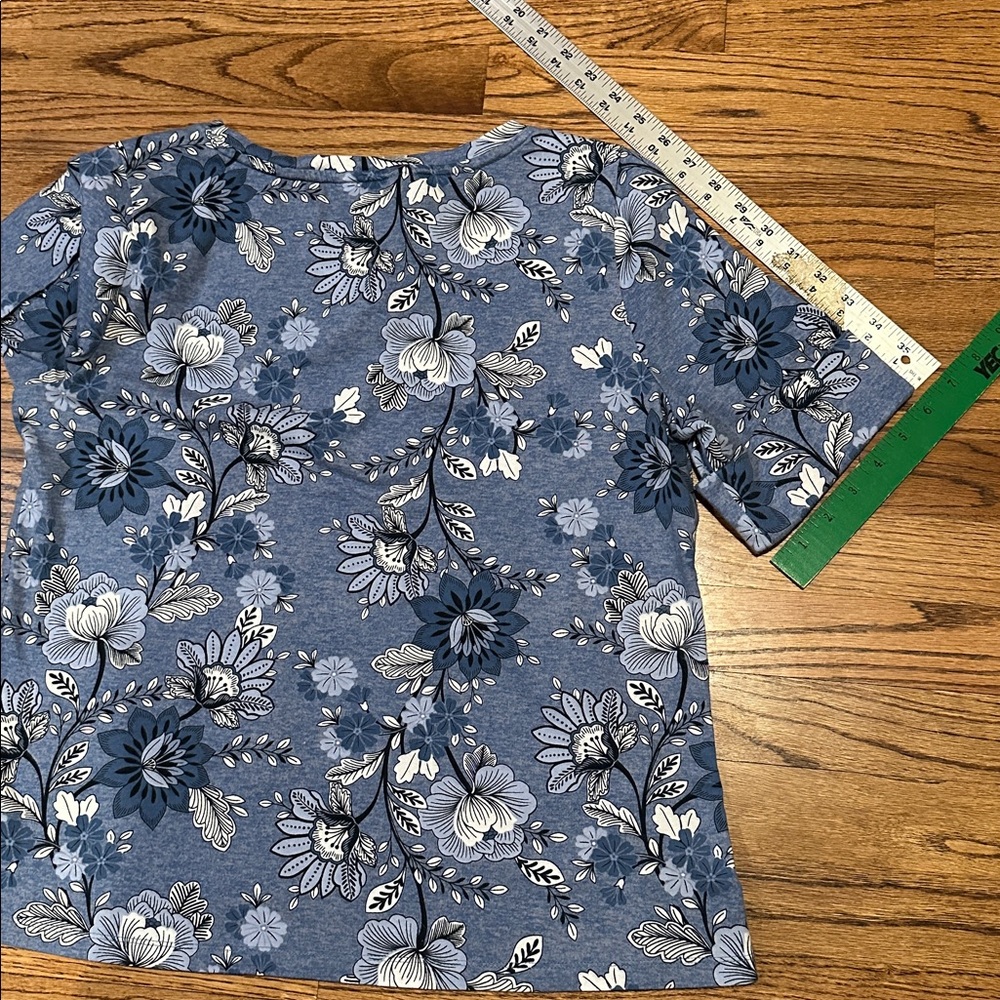 Liz Claiborne Blue Floral Shirt Cuffed Sleeves Read Description - Picture 4 of 7